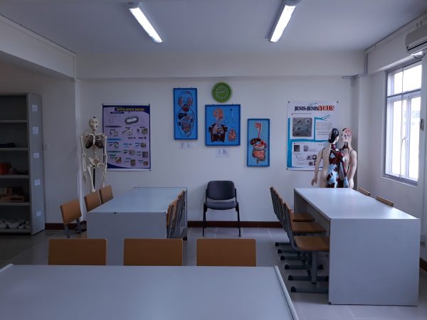Ruang Laboratorium IPA