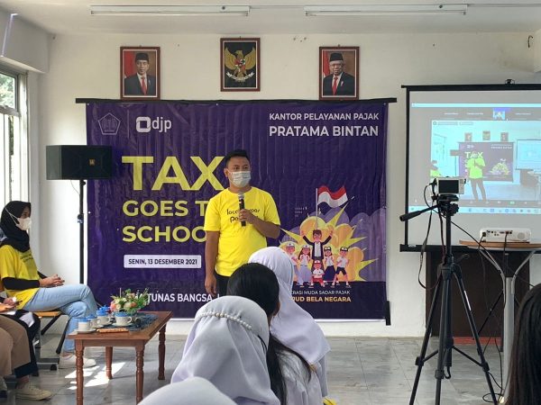 Tax Goes To School