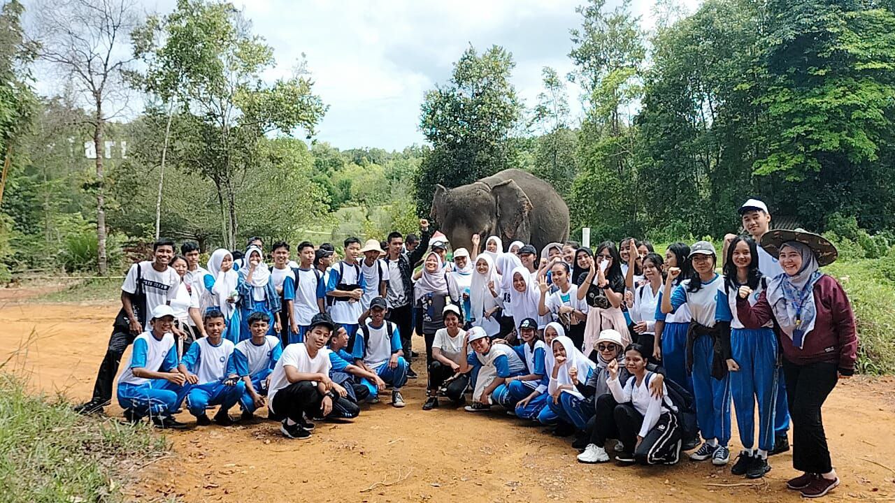 Kelas X dan XI SMA Tunas Bangsa Outing Class ke Safari Lagoi