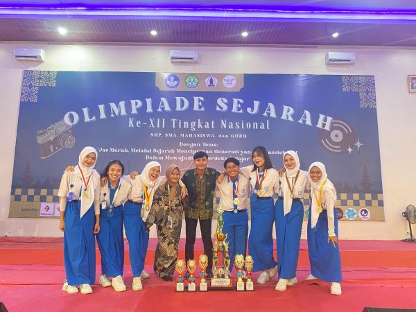 Tim SMA Tunas Bangsa Raih Juara Umum di Olimpiade Sejarah (OASE KE 12)Tingkat Nasional