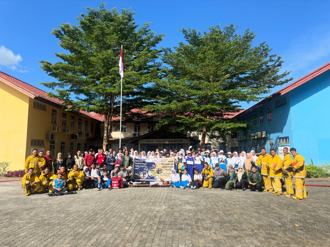 Pentingnya Pengetahuan Tentang Kebakaran, SMA Tunas Bangsa Selenggarakan Fire Drill di Sekolah